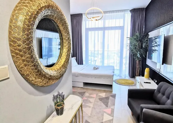 1111 Chic & Cozy Stay W Fast Wi-Fi Free Parking