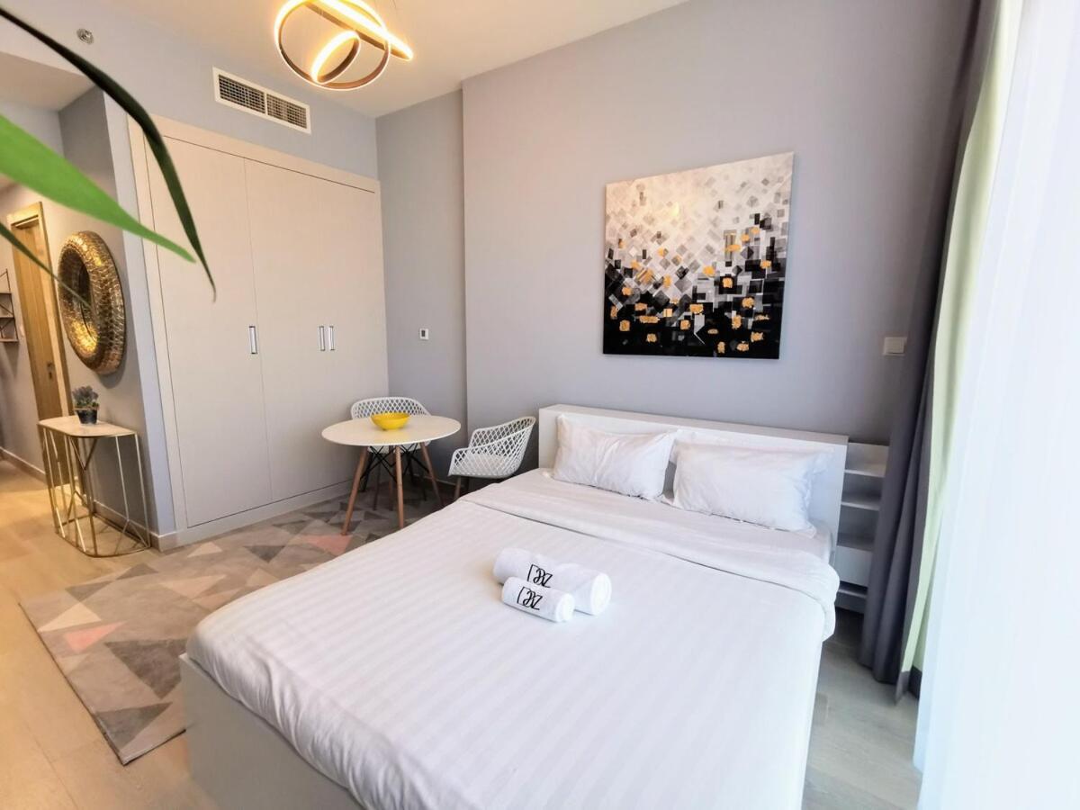 1111 Chic & Cozy W Fast Wi-fi Free Parking Apartment